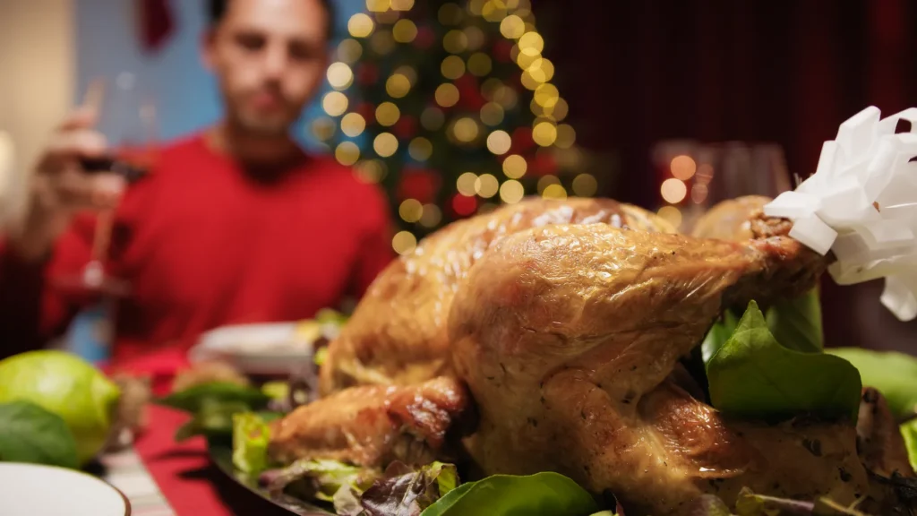 Mesa con comidas saludables en la cena navideña - manga gastrica endoscopica